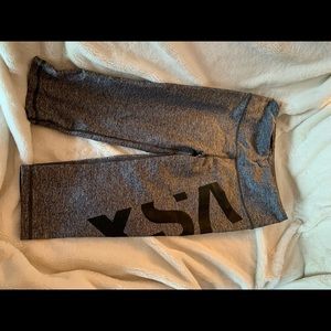 Victoria’s Secret Sport Workout Capris!!